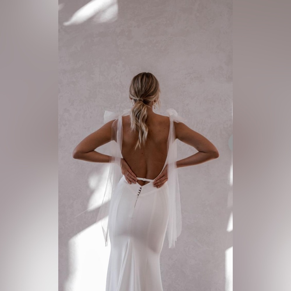 EUC MADE WITH LOVE Hendrix wedding gown professional hand dry cleaned ivory - Picture 11 of 13